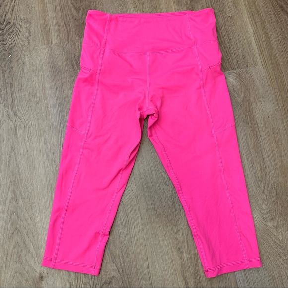 ZYIA Pants - ZYIA Neon Pink Cropped Leggings size 6-8